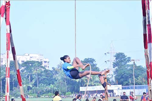 010-mallakhamb-sport-poinsur-gymkhana