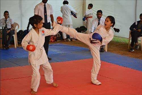 011-kick-boxing-sport-poinsur-gymkhana